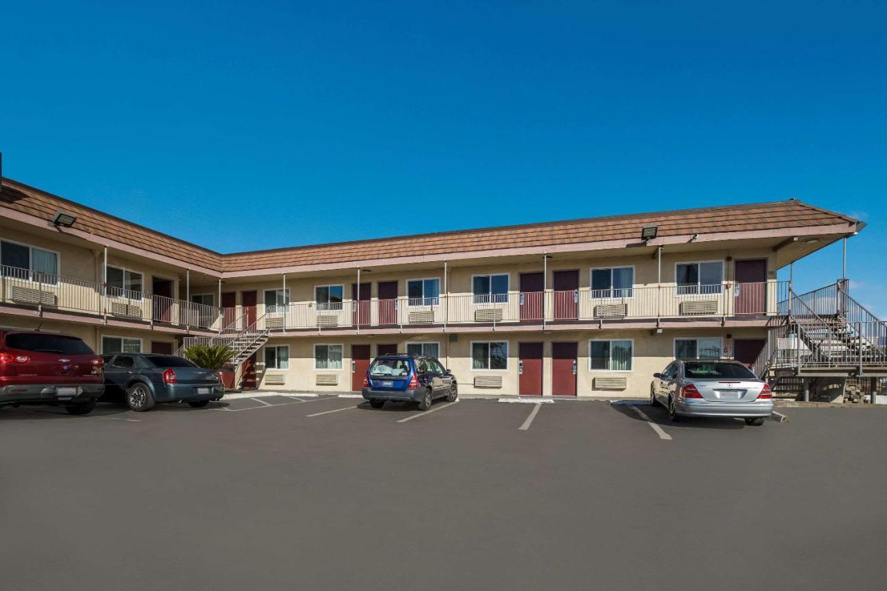 Rodeway Inn San Bernardino & Redlands Exterior photo